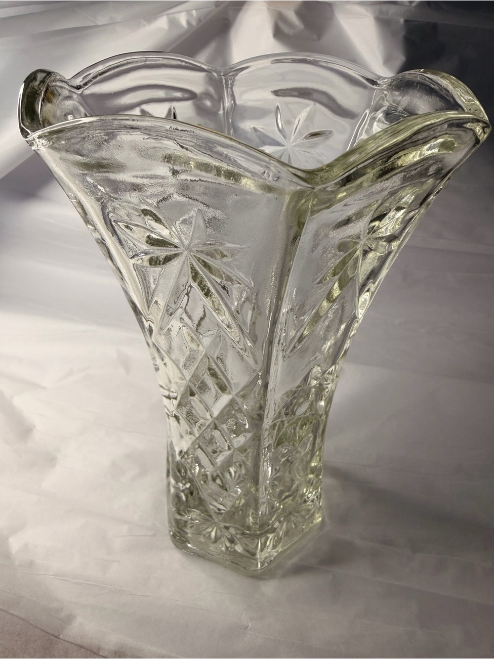Vintage Anchor Hocking EAPC Star of David Clear Glass Vase Flared Rim